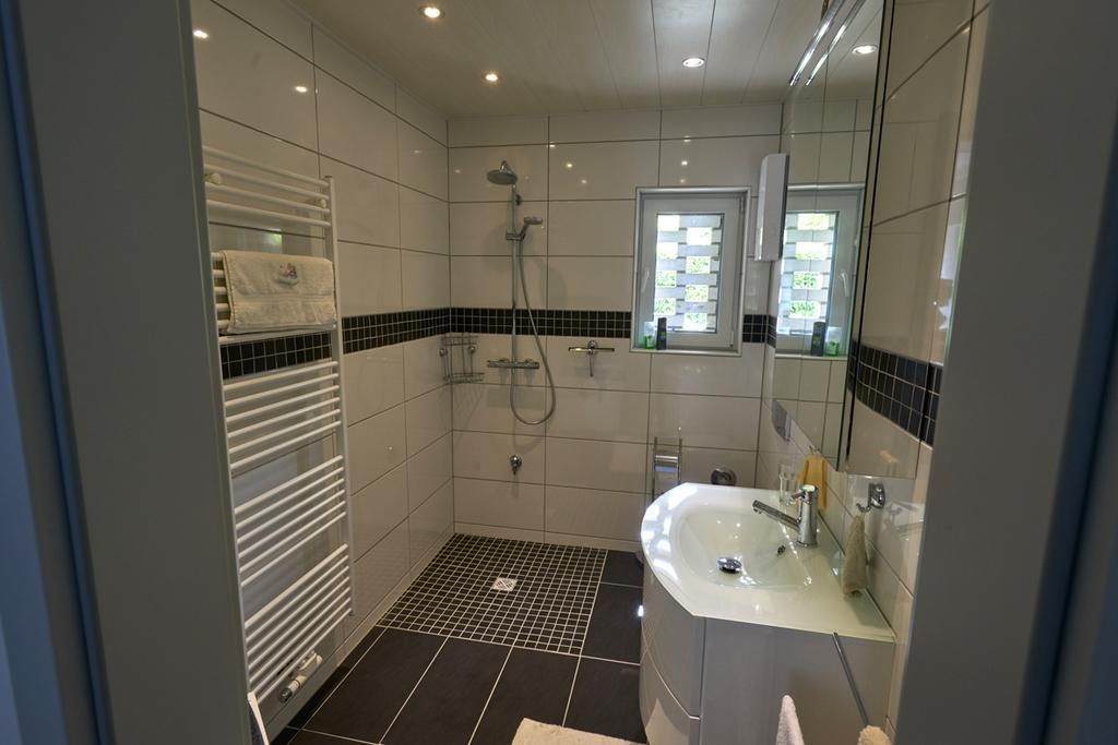 Ittertal Apartment Solingen Esterno foto